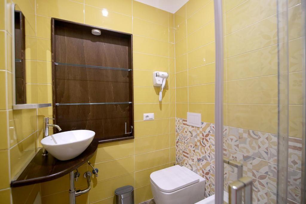 Hotel Antica Residenza Fusco à Naples Extérieur photo
